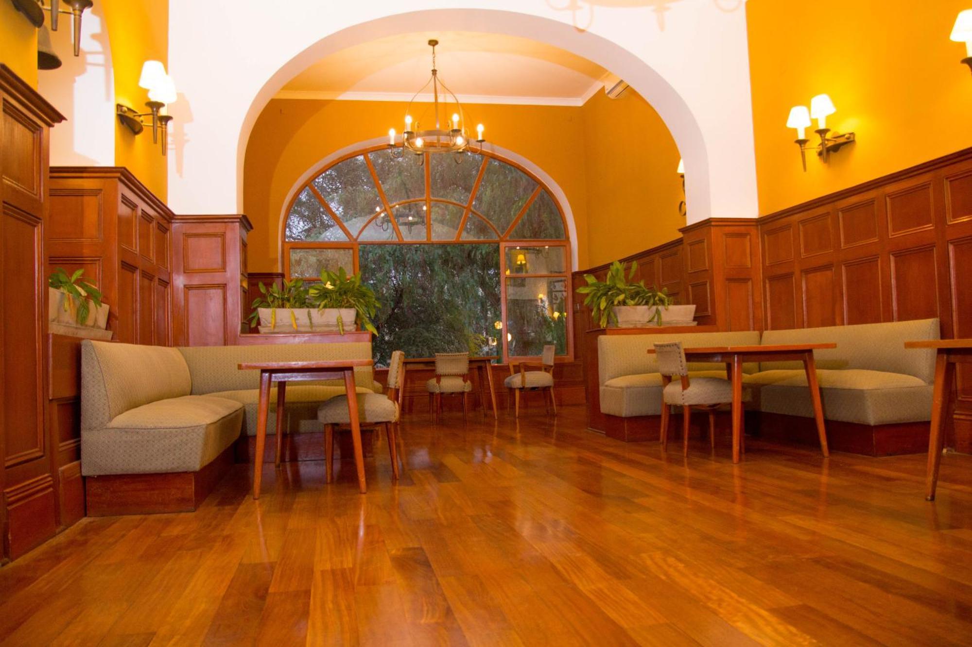 Dm Mossone - Hotel